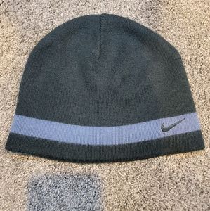 Reversable Nike beanie black/blue